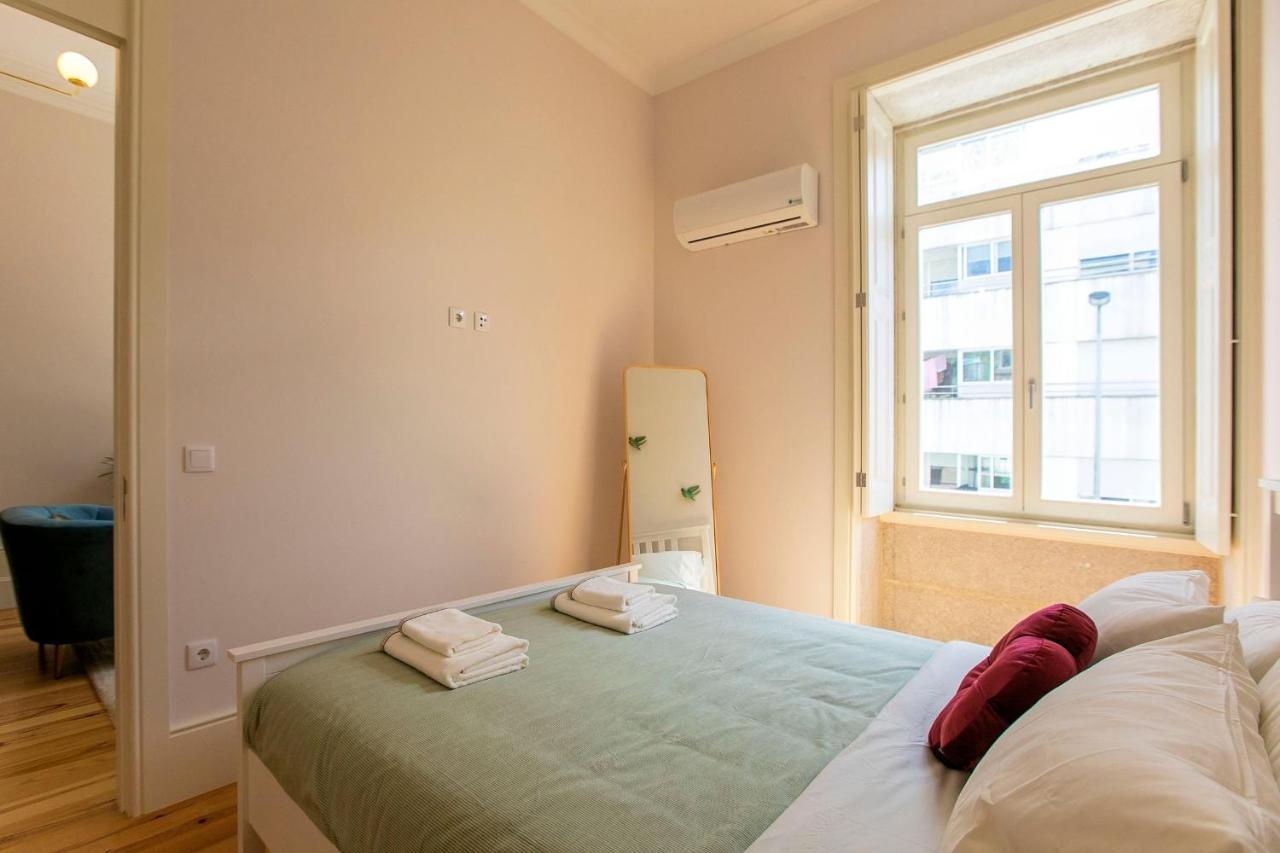 Lovelystay - 2Br Flat With Ac In Duque De Loule Porto Eksteriør bilde