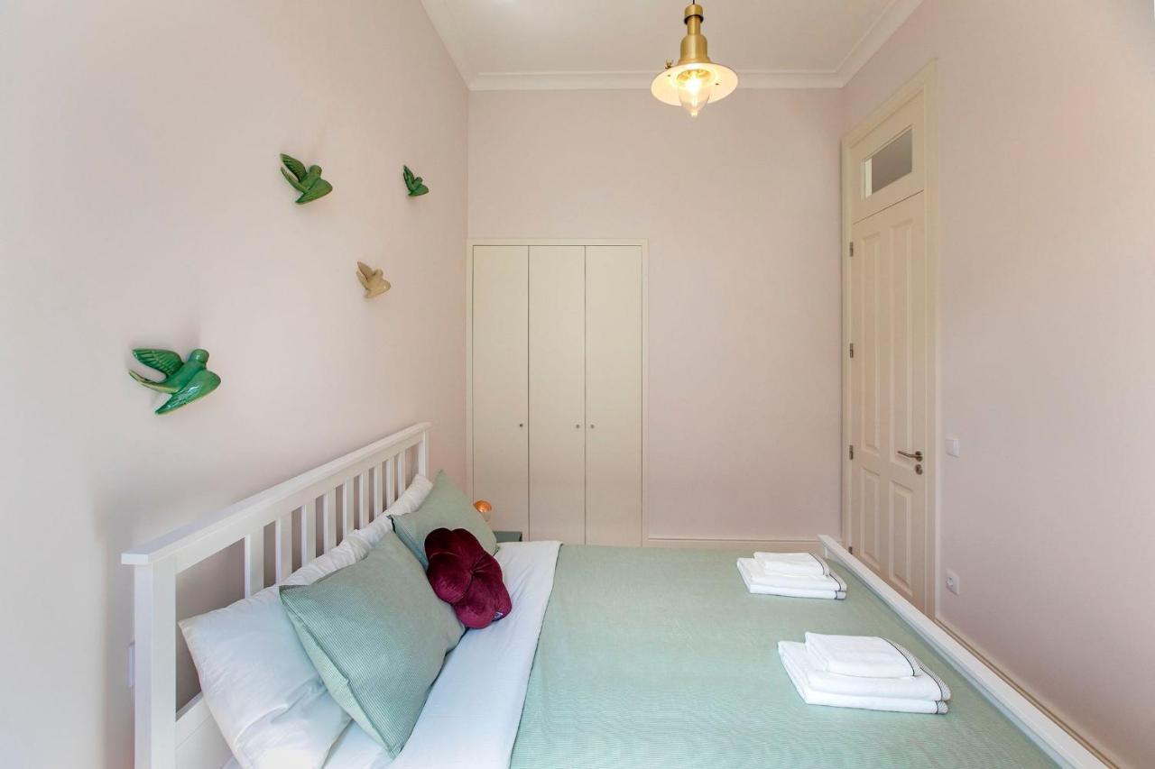 Lovelystay - 2Br Flat With Ac In Duque De Loule Porto Eksteriør bilde