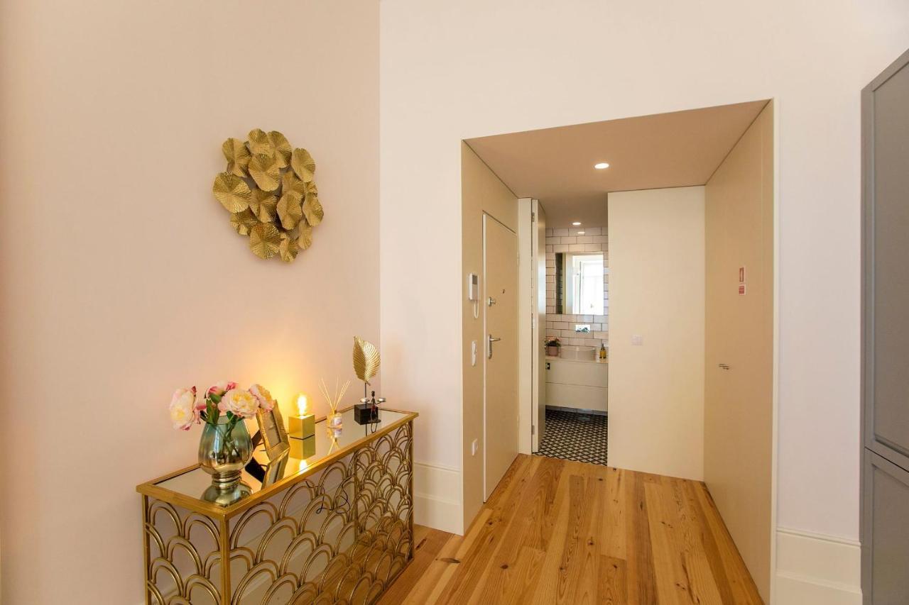Lovelystay - 2Br Flat With Ac In Duque De Loule Porto Eksteriør bilde